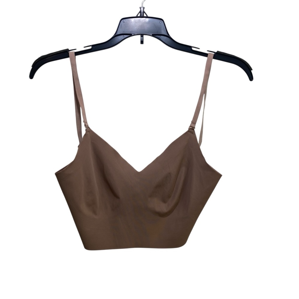 YG Collection Nude Adjustable Back‎ Straps Wireless Bralette Bra L Strapple